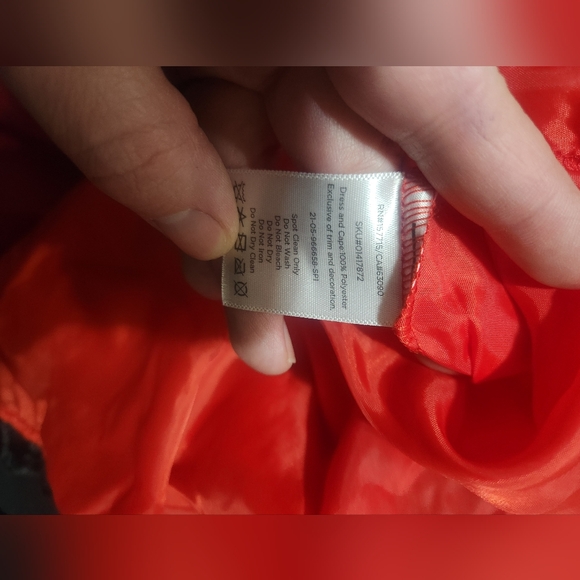 Kids Red and White Checkered Costume Size 6 To 12 Months - Picture 6 of 6